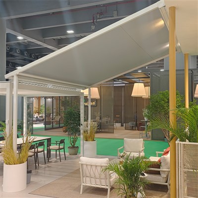 Tenda Angin dan Tahan Hujan